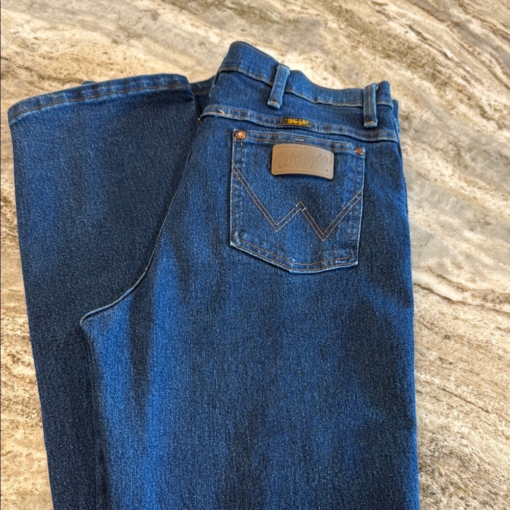 Wrangler Men's Dark Blue Straight Jeans